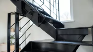Ile kosztują schody na konstrukcji stalowej