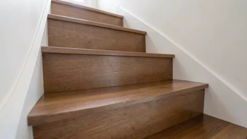 Ile kosztują schody z paneli